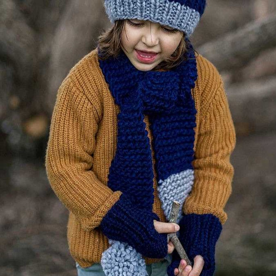 Out+About acorn kids | Acorn Kids: Traveller Chunky Scarf Navy